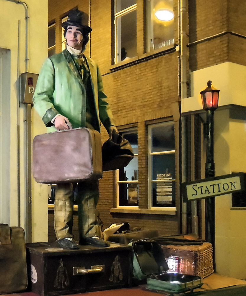 Living statues by night, 2013